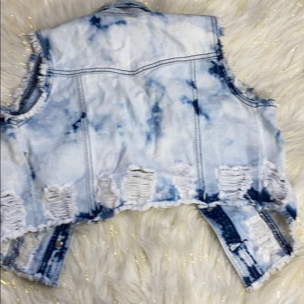 New with Tags Denim Studded Stonewash Vest Small